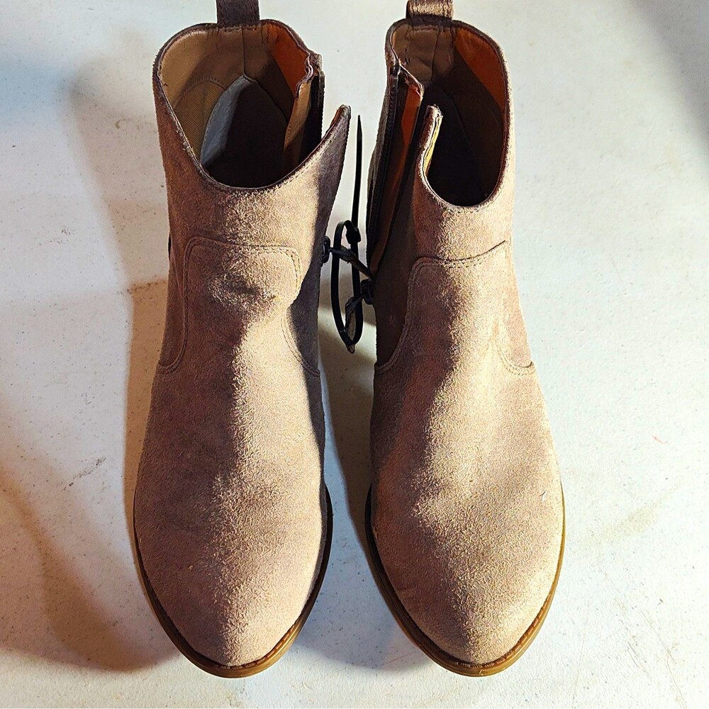 Franco Sarto Women's Beige Suede Ankle Bootie Side Zip Round Toe Solid Sz 7.5M